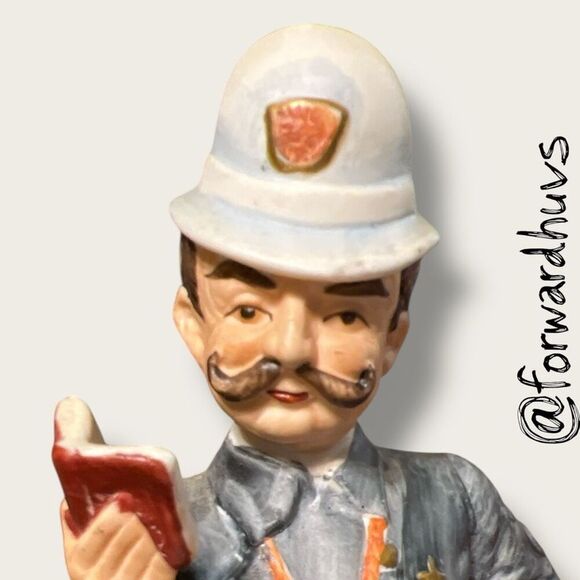 Geo Z. Lefton Hand-Painted Ceramic Policeman Figurine - Picture 6 of 9
